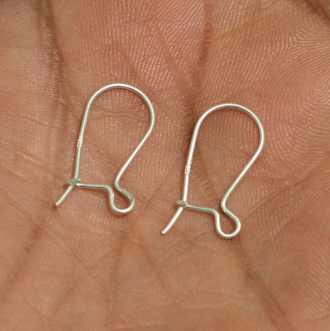 92.5 Sterling Silver Kidney Wire 21x18mm