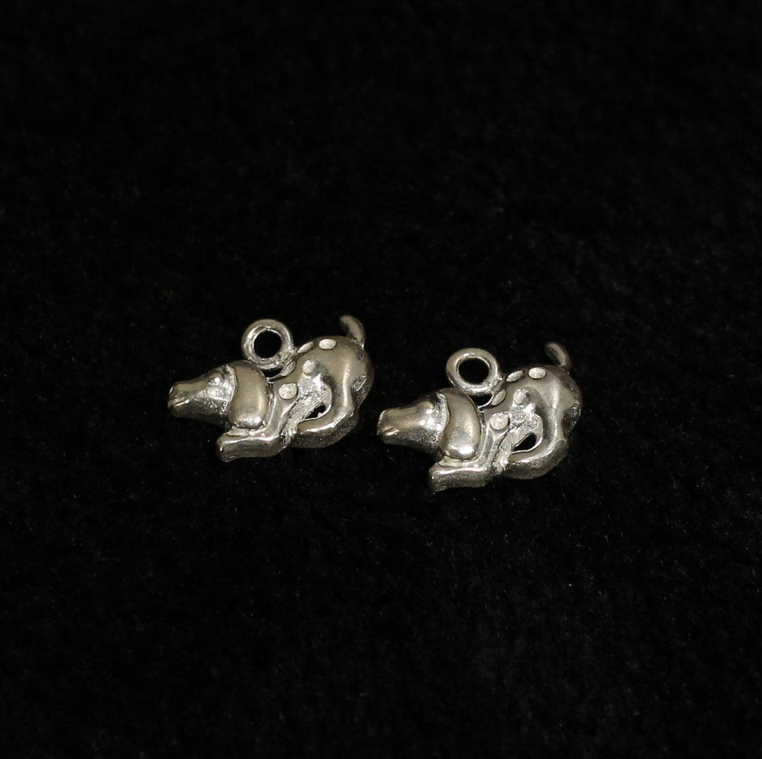 92.5 Sterling Silver Dog Charm 13x10mm